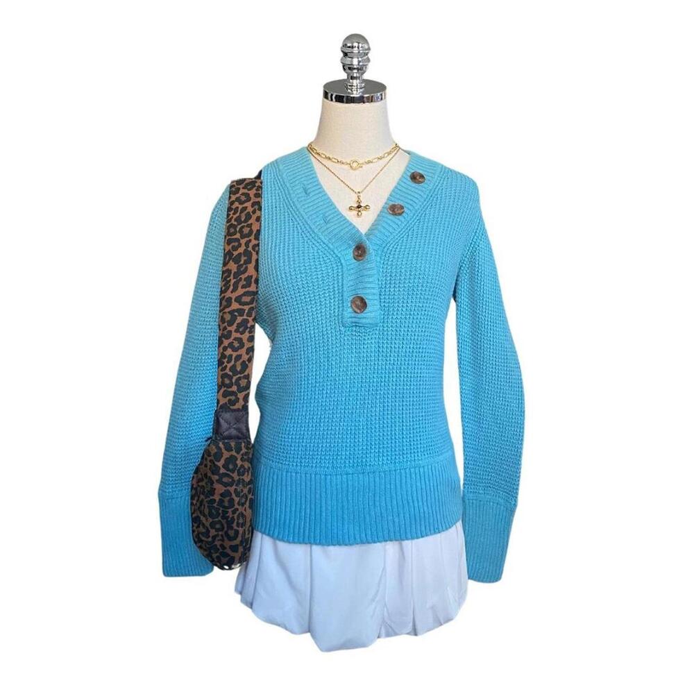✨SOLD✨ Eddie Bauer Women's Aqua Blue Long Sleeve Knit Sweater Size M